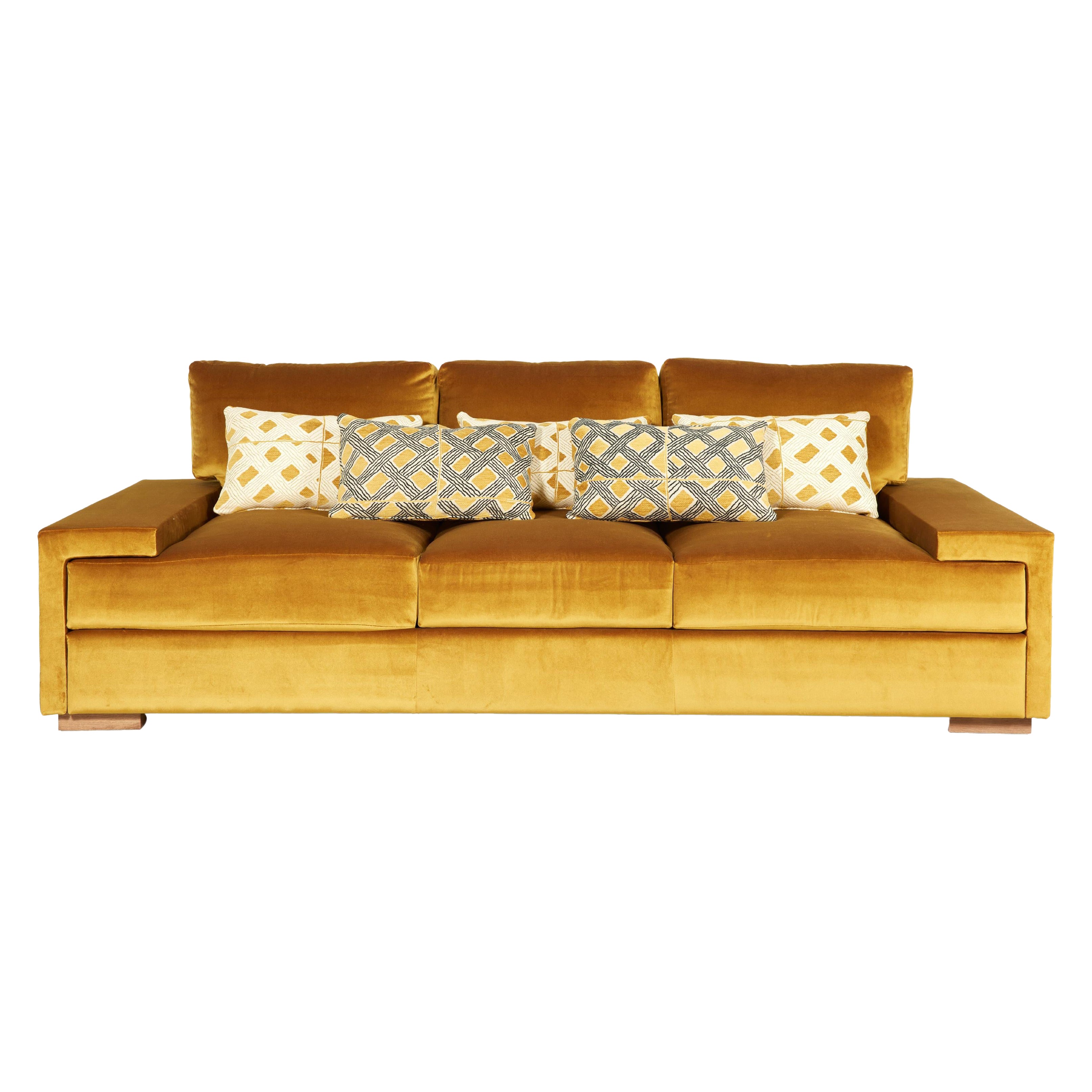 Canapé Casa en ocre (280 cm) de Laura Gonzalez