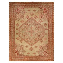 Tapis en laine turc ancien Oushak fait main avec médaillon brun clair et rouge surdimensionné, conçu à la main