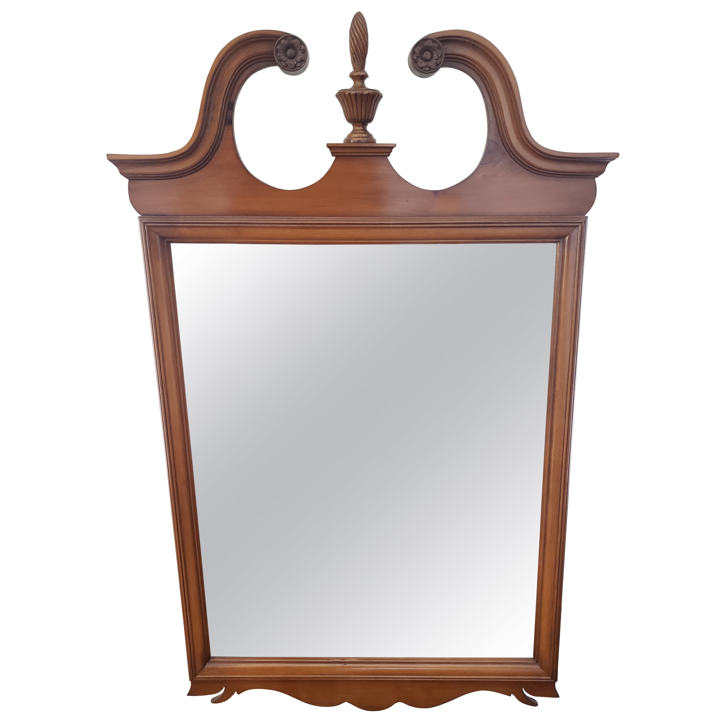 Huntley Thomasville Maple Chippendale Carved Urn Mirror, Circa 1940s