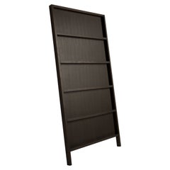 Petite armoire/étagère murale oblique Moooi en chêne teinté wengé