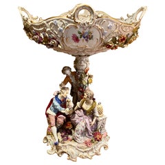 19th Century, Waldershof Bavaria Germany Porcelain Centerpiece
