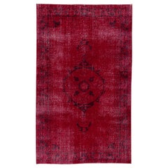 Tappeto orientale vintage fatto a mano 4x6.6 ft in rosso. Ideale per gli interni contemporanei