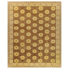 Transitional Rug of Classic Inspiration by Doris Leslie Blau