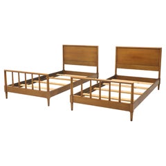 HENREDON Circa '60 Mid-Century Modern Walnut Twin Beds - Pair