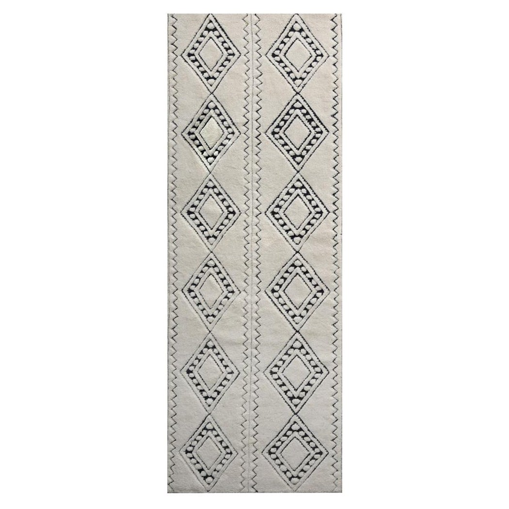 Berber Style Customizable Honeycomb Runner in Cream Large