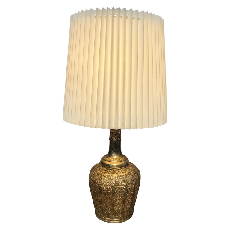 Antique Anglo Indian Hammered Copper Table Lamp For Sale at 1stDibs