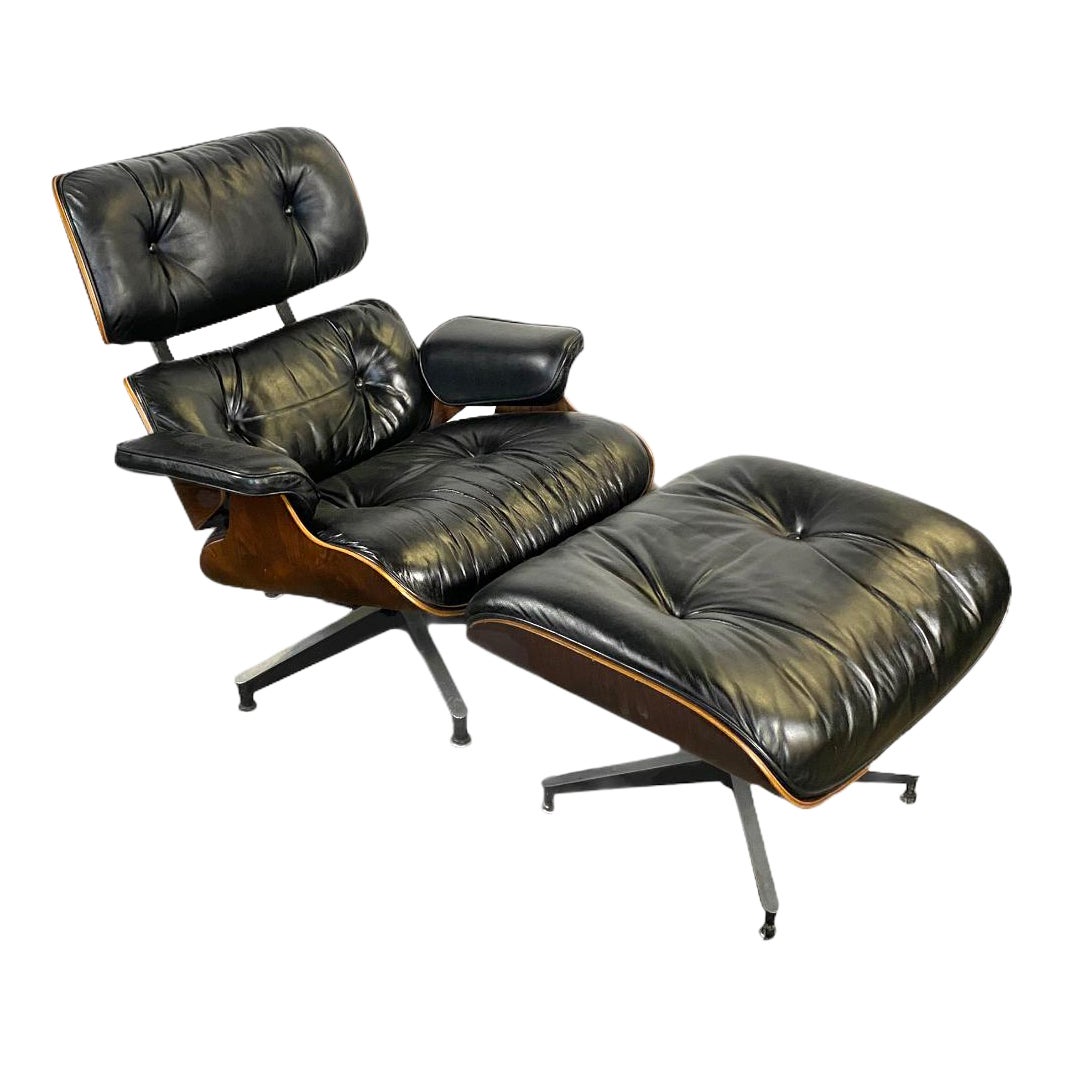 Handsome Herman Miller Eames Lounge Chair and Ottoman