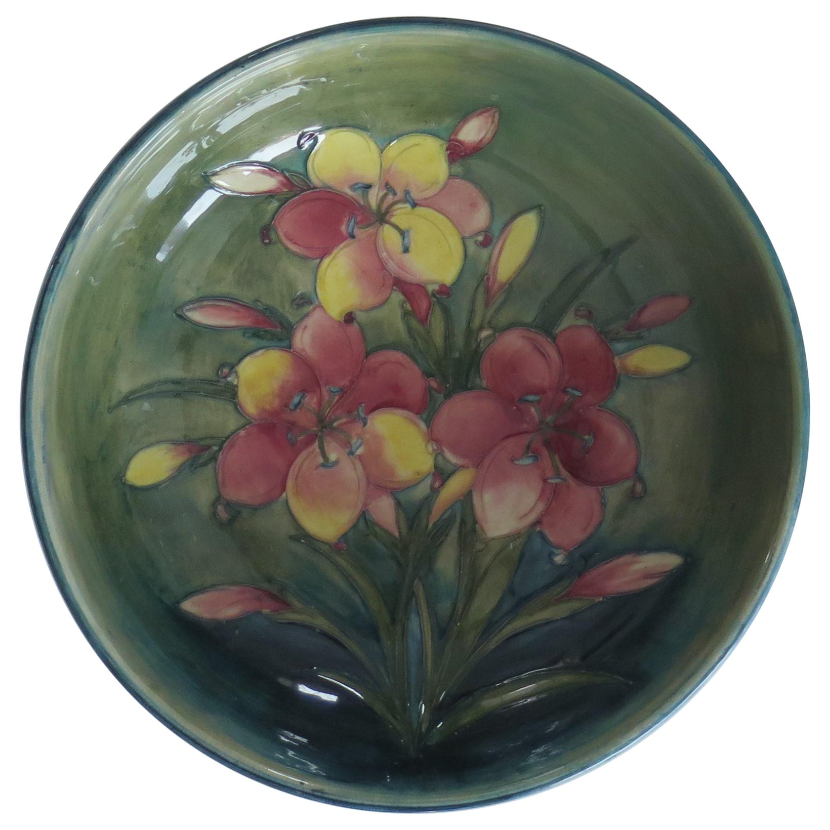 Early William Moorcroft Pottery Large Bowl in Freesia Pattern, circa 1935 For Sale