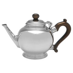 Art Deco 'Bullet' Sterling Silver Teapot, London 1929 Richard Comyns