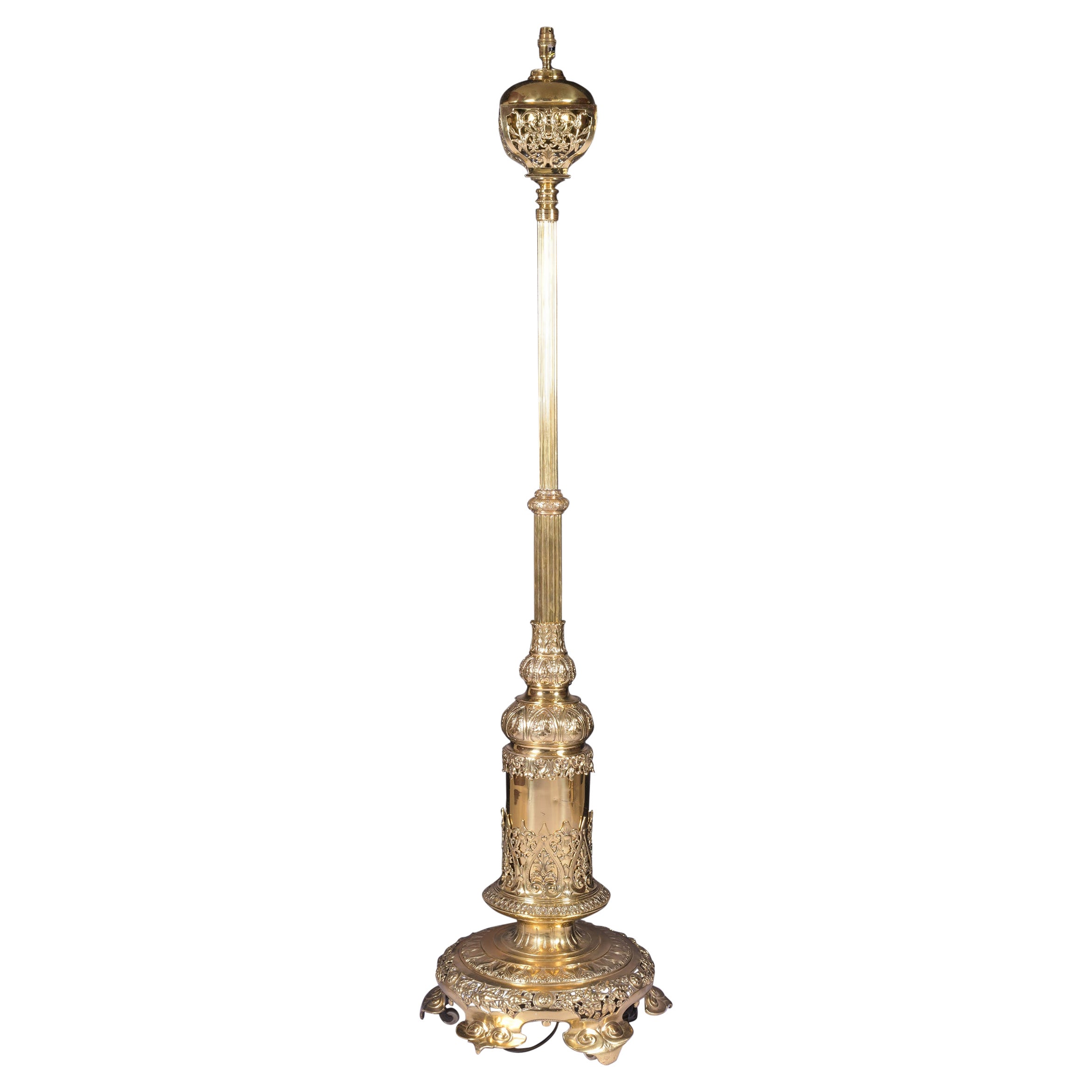 Lampadaire télescopique standard en laiton du 19ème siècle en vente