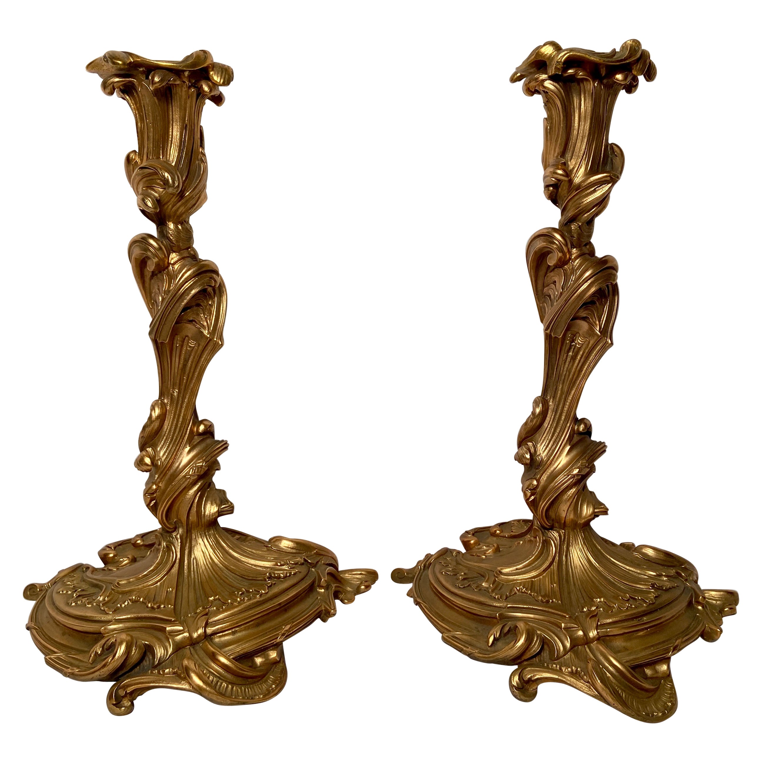 Paire de bougeoirs français anciens en bronze doré, vers 1870-1880