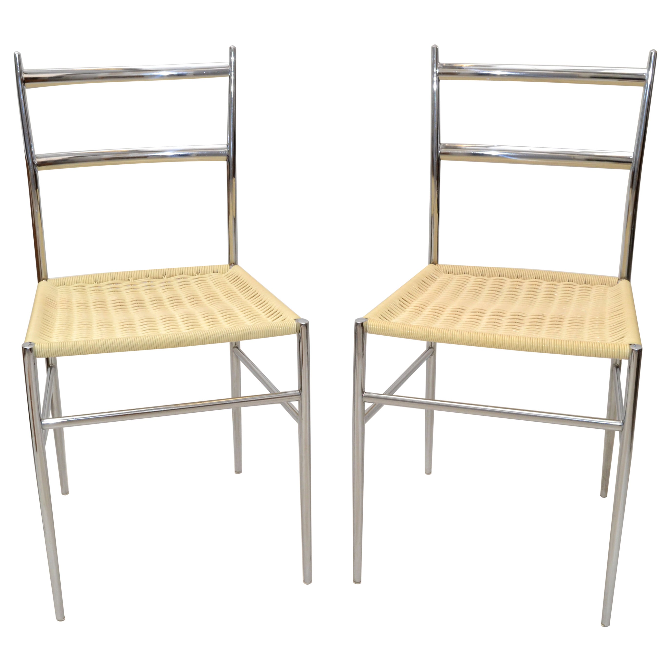 Paar Gio Ponti Superleggera-Stühle aus Chrom und handgewebtem Kunststoff, Italien, Mitte des Jahrhunderts im Angebot