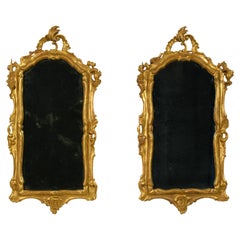 XVIIIe siècle, Paire de miroirs vénitiens Louis XV en bois sculpté et doré