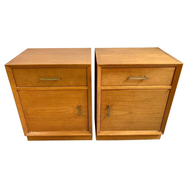 Mid Century Nightstands Bedside Tables, Pair For Sale