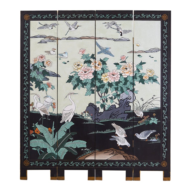 Chinese Export Flora and Fauna Lacquered Coromandel Screen For Sale