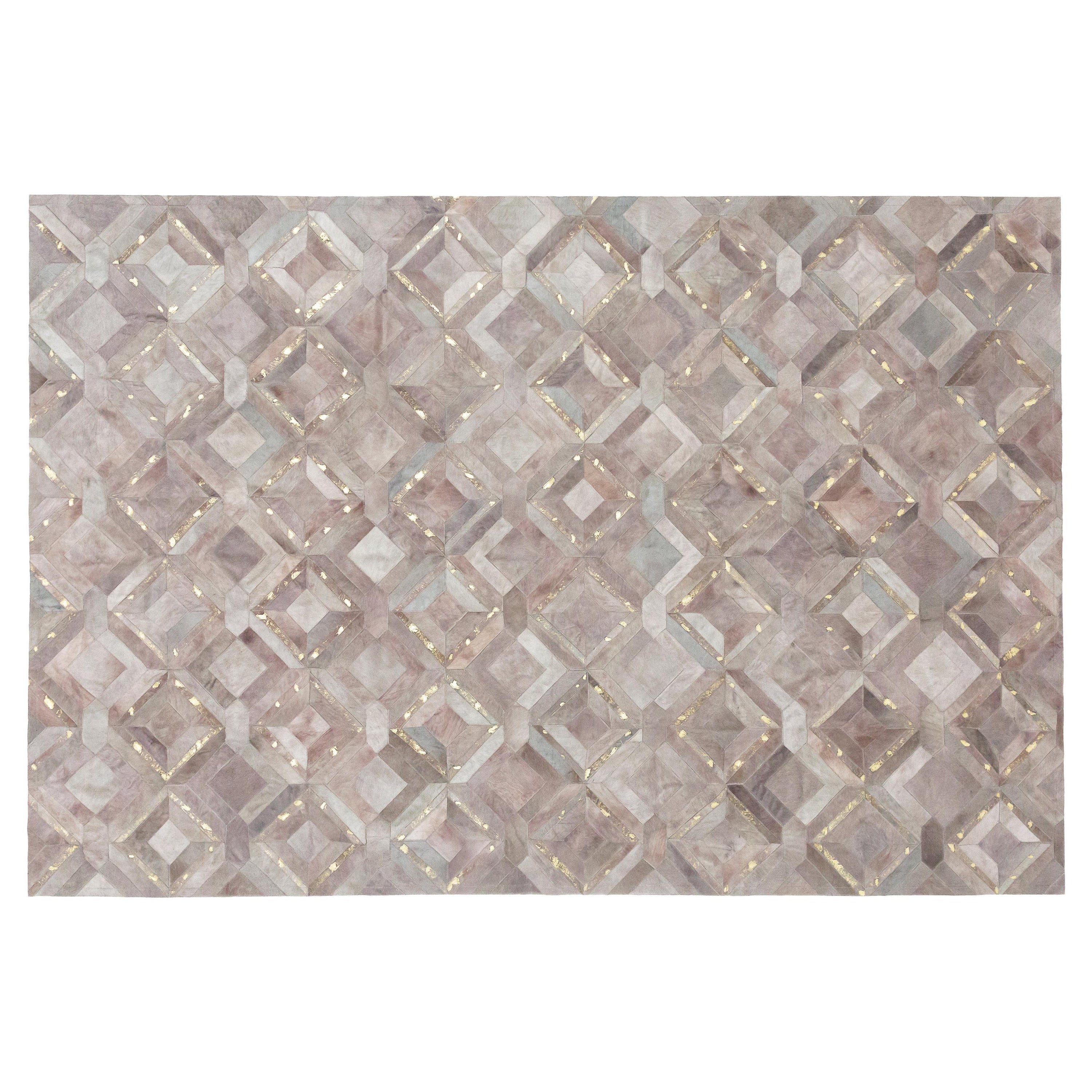 Maßgefertigter, rechteckiger Mosaica-Kuhfellteppich aus lachsfarbenem und gemustertem grauem Eichenholz im Angebot