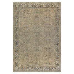 Großer antiker persischer Täbris-Teppich