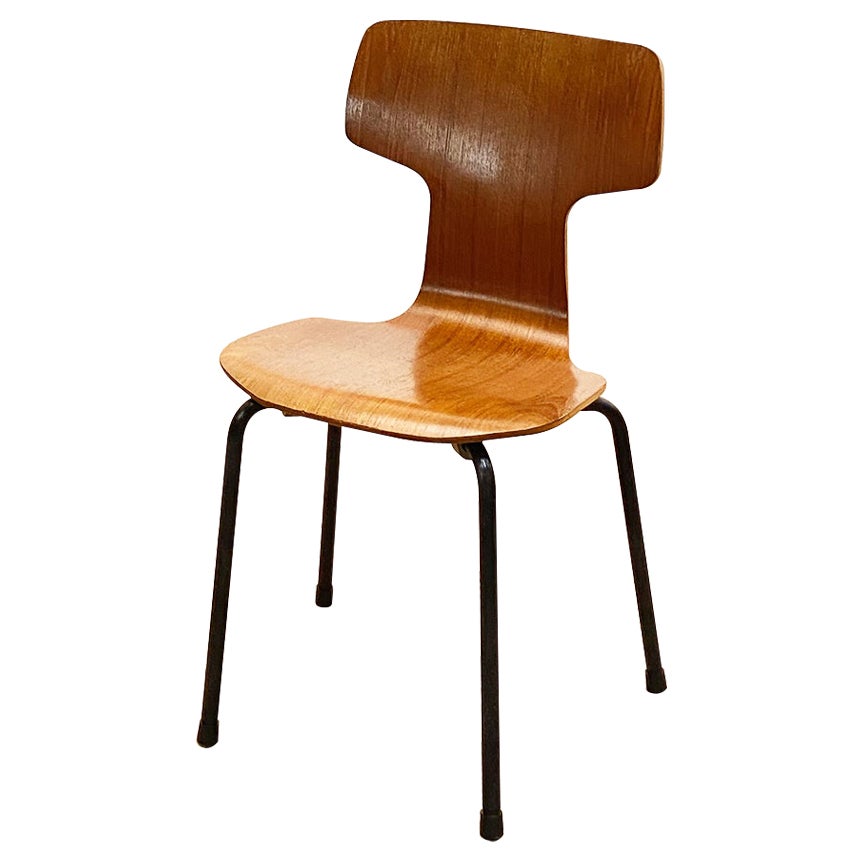 Kinderstuhl aus der Mitte des Jahrhunderts, Modell 3123 von Arne Jacobsen für Fritz Hansen, Dänemark