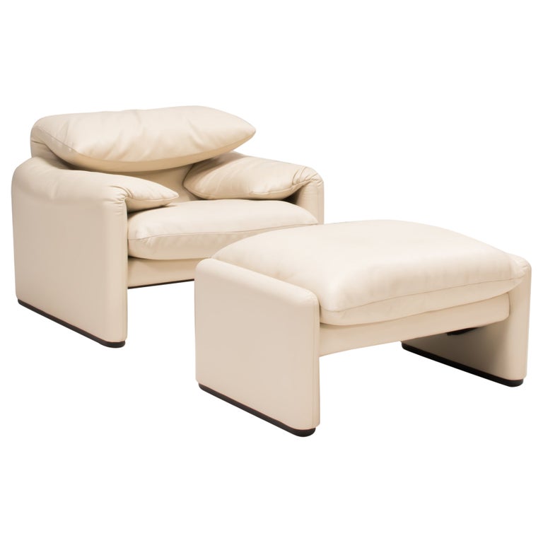 Cassina by Vico Magistretti Maralunga Cream Leather Armchair and Footstool For Sale