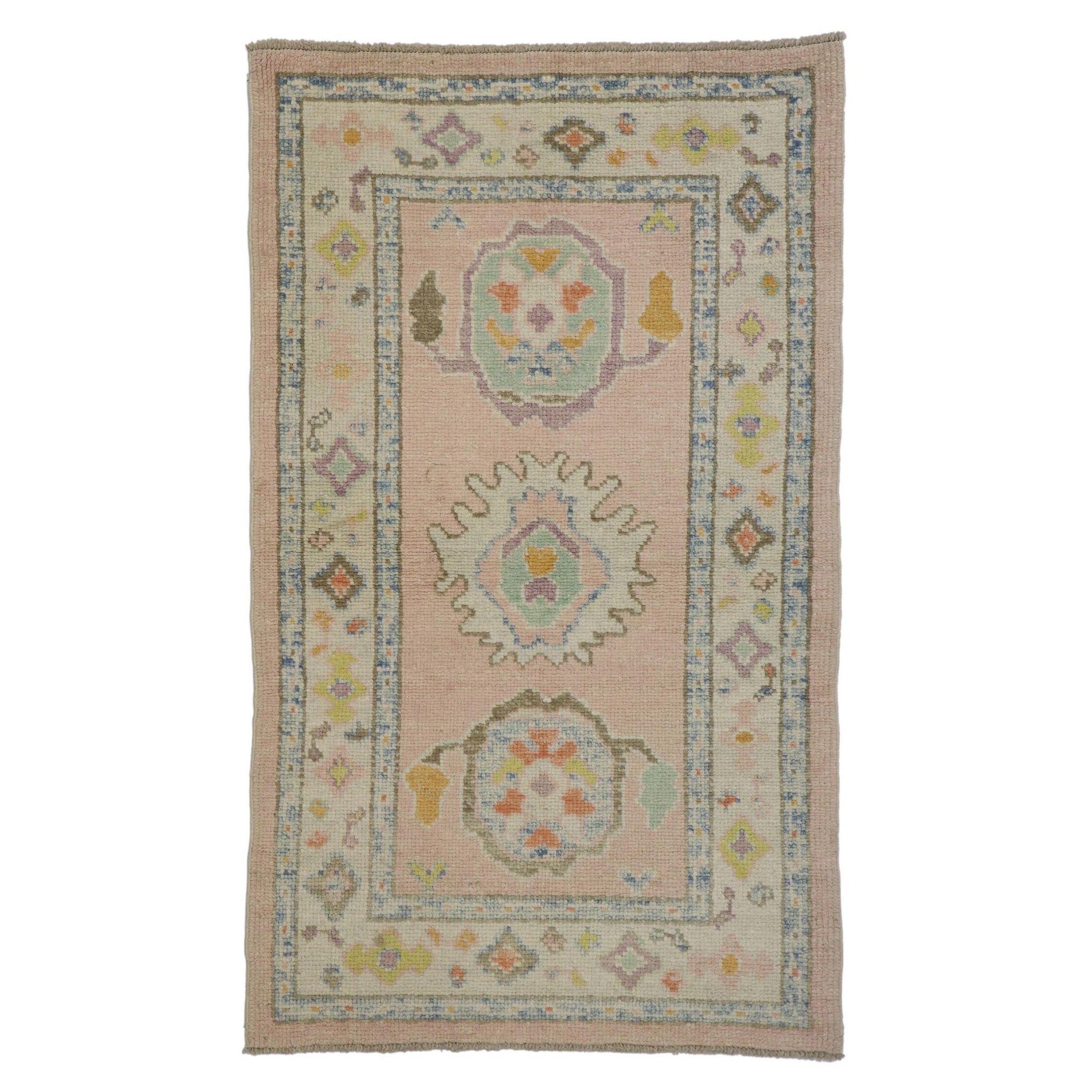 New Contemporary Turkish Oushak Rug with Modern Style For Sale