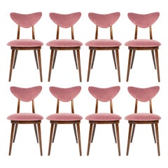 Ensemble de huit chaises à cœur en velours de coton bordeaux du milieu du siècle, Europe, années 1960