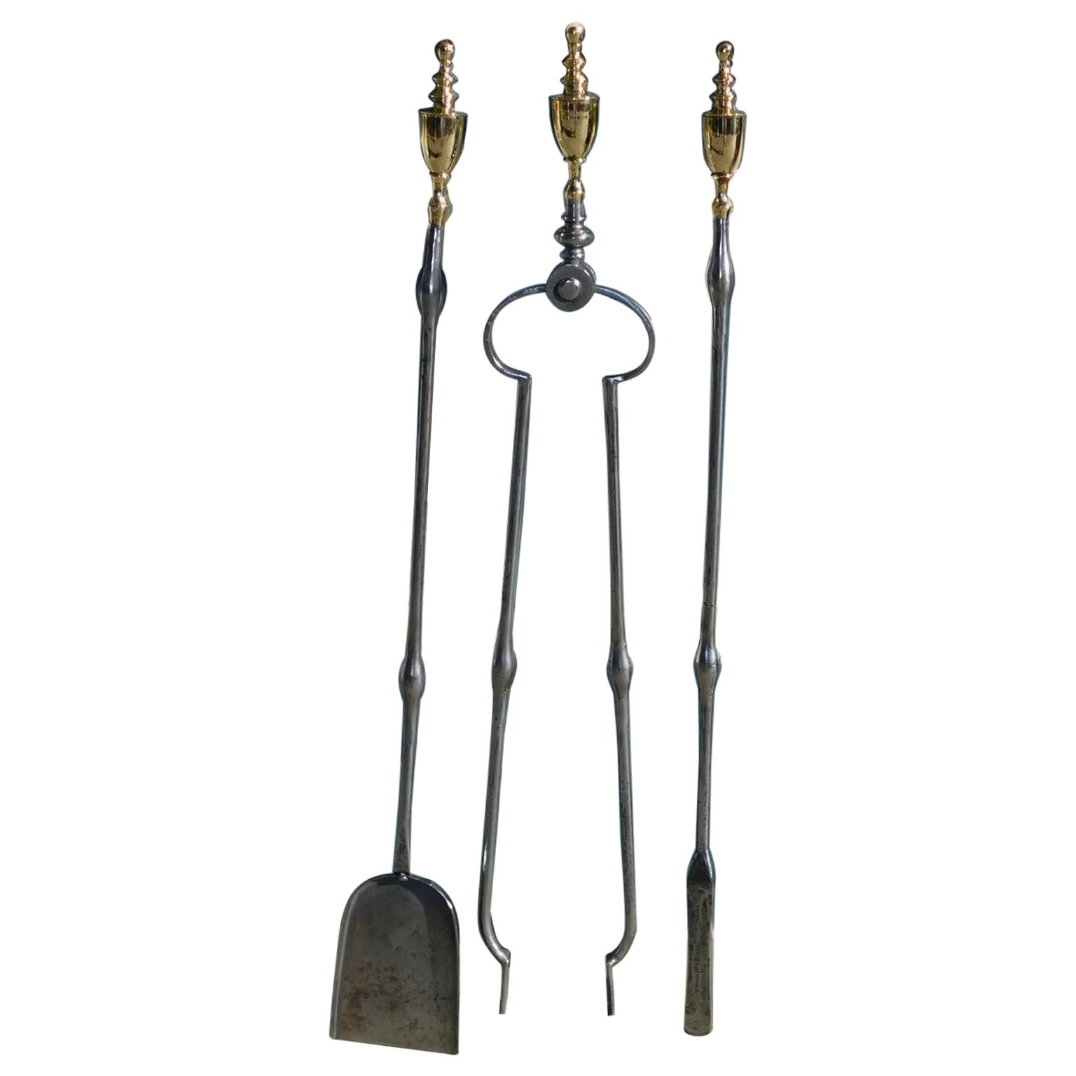 Set of American Brass and Polished Steel Urn Finial Bulbous Fire Tools, C. 1810 For Sale