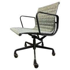 Mid-Century Eames Aluminium Group Chair for Herman Miller, 1980's