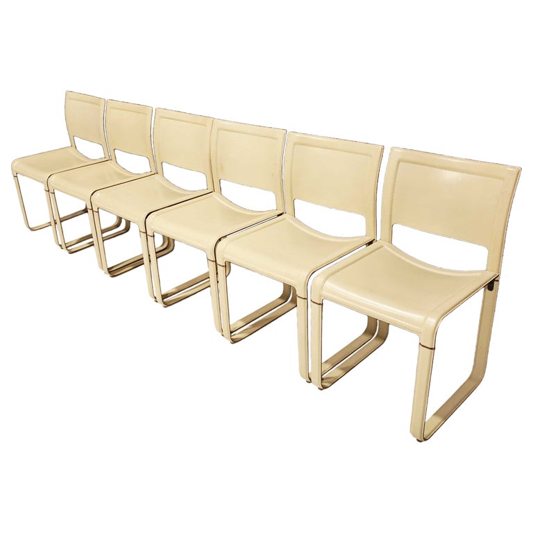 Six chaises de salle à manger Tito Agnoli pour Matteo Grassi « Sistina » en  cuir brun clair En vente sur 1stDibs