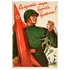 Original sowjetisches Original-Vintage-Poster „Soldaten des Friedens werden Vigilant“, US-Spiegel, Cold War