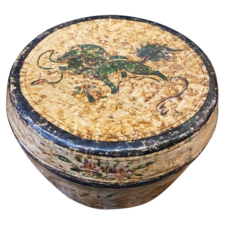 Large 19th Century Chinese Papier Mâché Painted Box Depicting Lion and Flowers For Sale