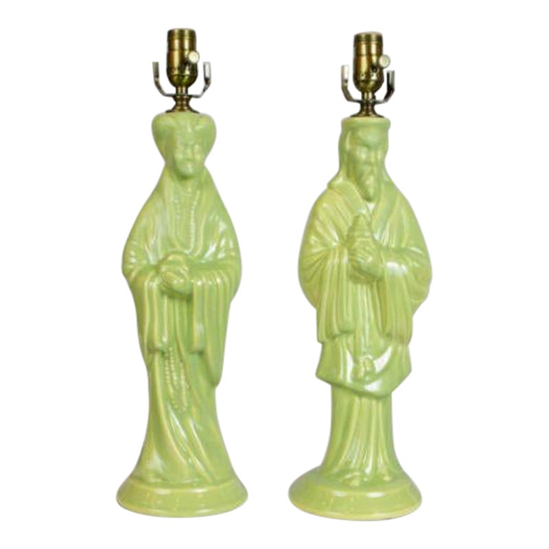 Paire de lampes figuratives asiatiques vertes vintage en vente