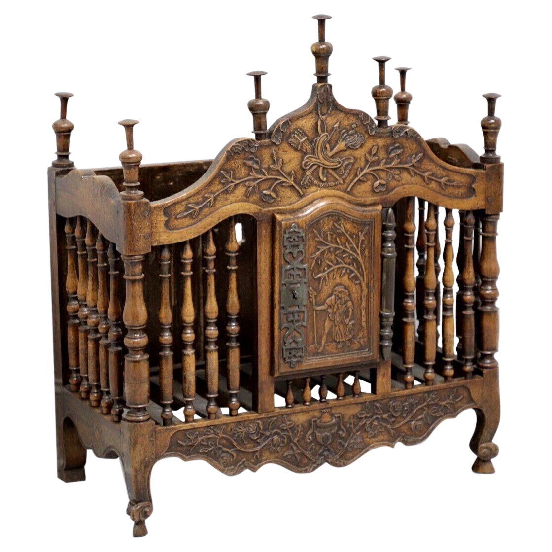 Antique 19th Century Walnut French Provincial Panetiere For Sale