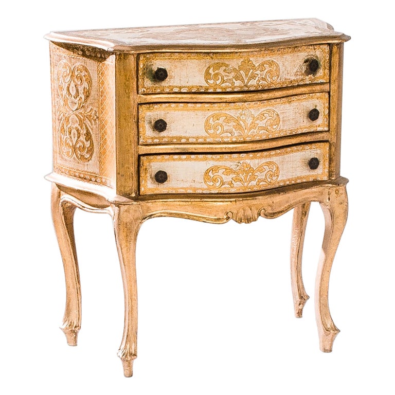 Vintage Italian Bombé Chest of Drawers at 1stDibs