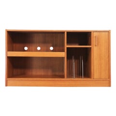 Dänischer TV-Media-Plattenschrank aus Teakholz, Mid-Century Modern