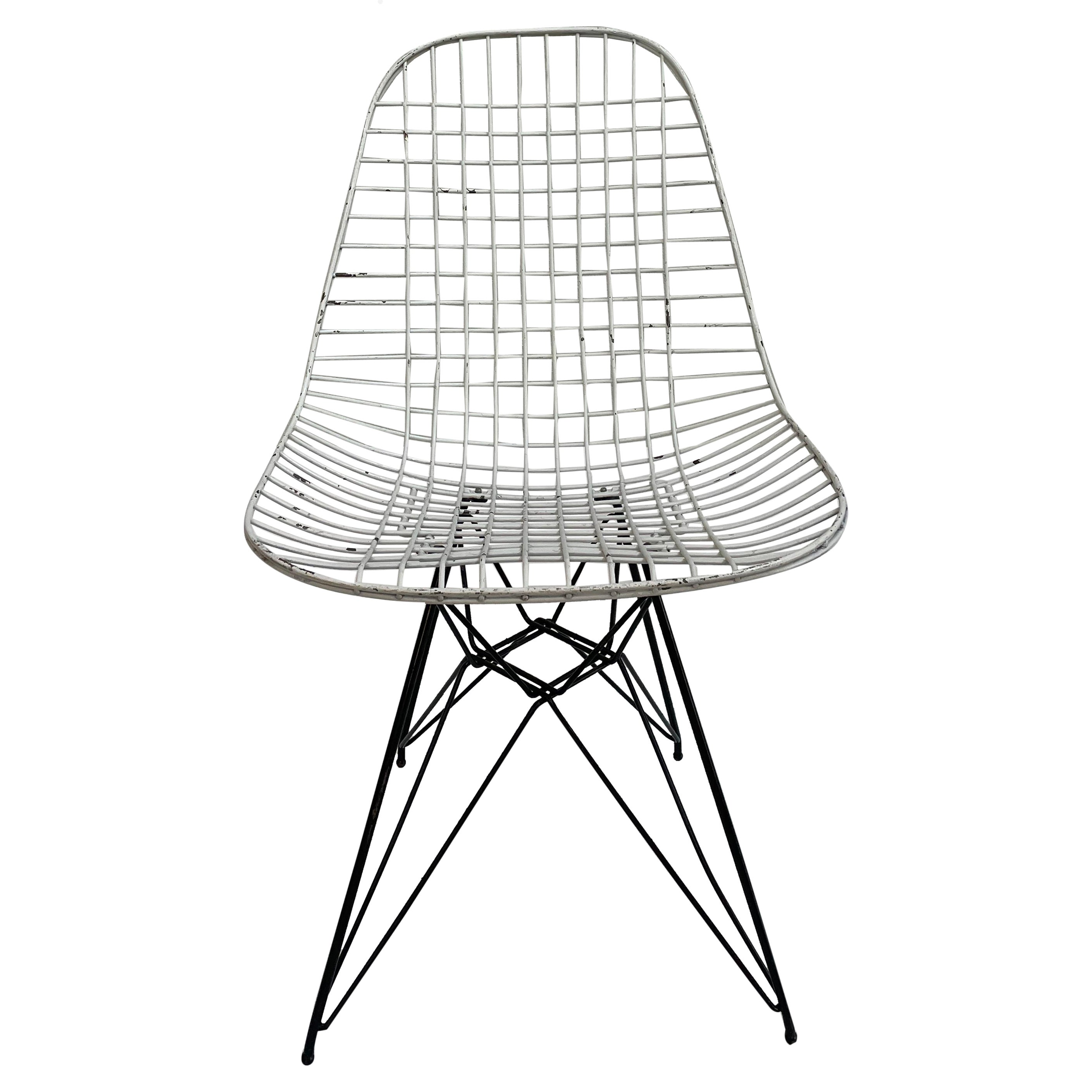Dkr Eiffel Wire chair sedia laccata bianca total white cuscino bianco designer 