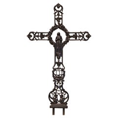 Statua da giardino della Vergine Maria in ferro lucido del XIX secolo firmata A. Corneau