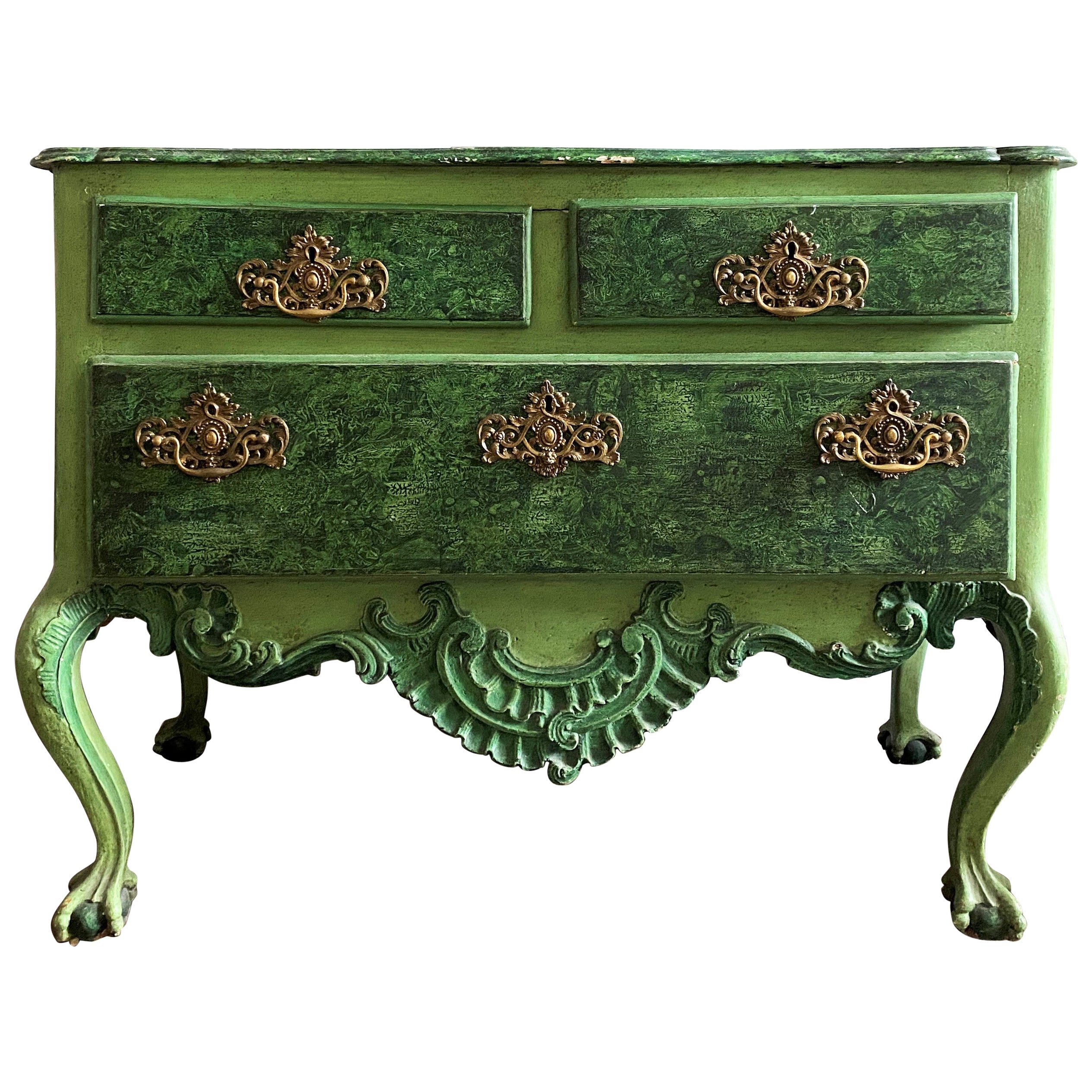 Portuguese Sauteuse Chest of Drawers 18th Century