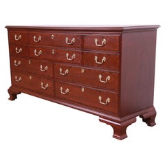 Councill Furniture Georgian Banded Mahogany Ten-Drawer Dresser, Newly Refinished