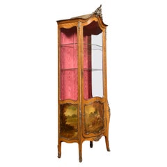 Louis XV Revival Vernis Martin Vitrine