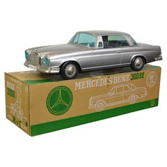 Schachtelverpacktes Mercedes Benz 300 SE Spielzeugmodell von Ichiko Japan, 1980er Jahre