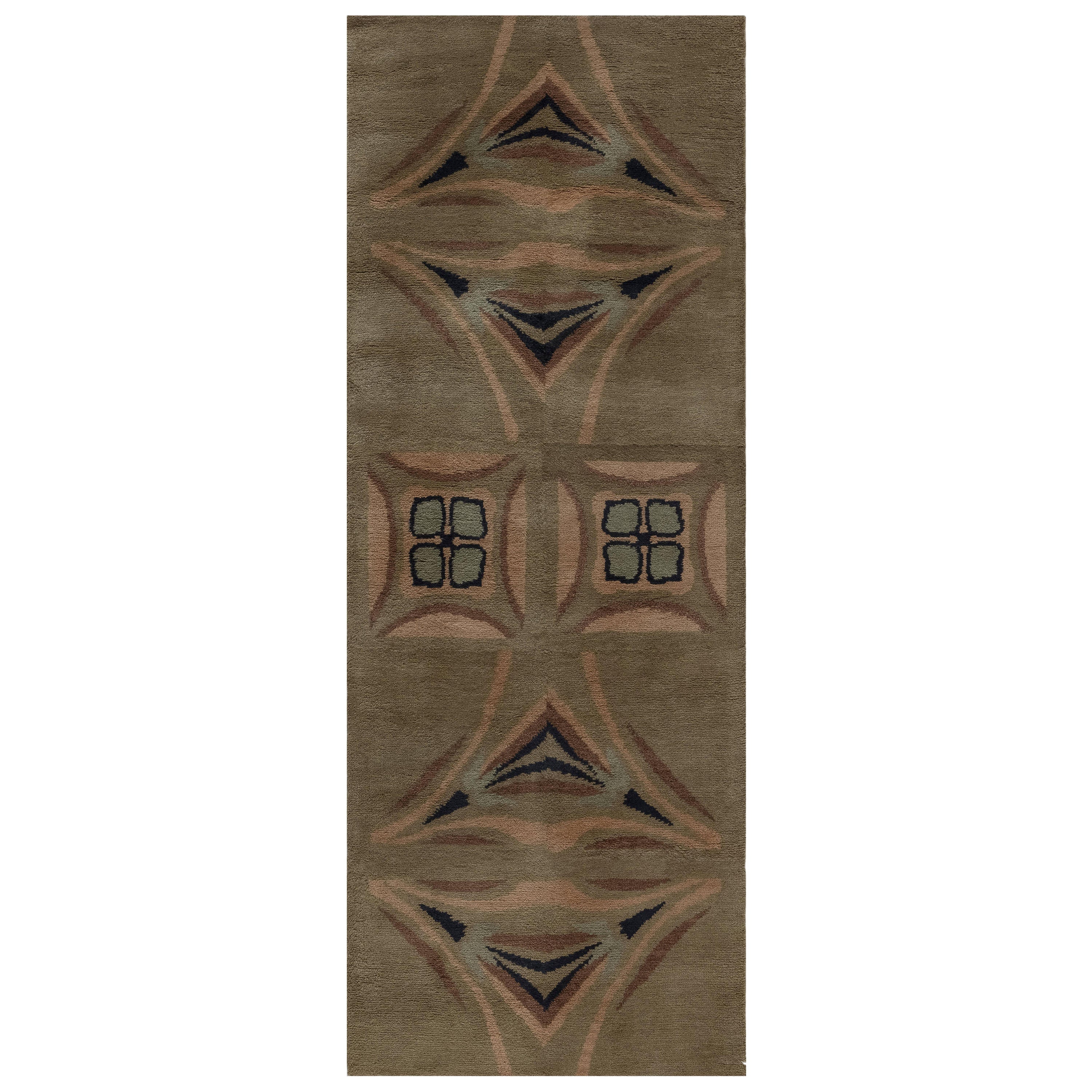 Doris Leslie Blau Collection Modern Animal Print Gray Rug For Sale at