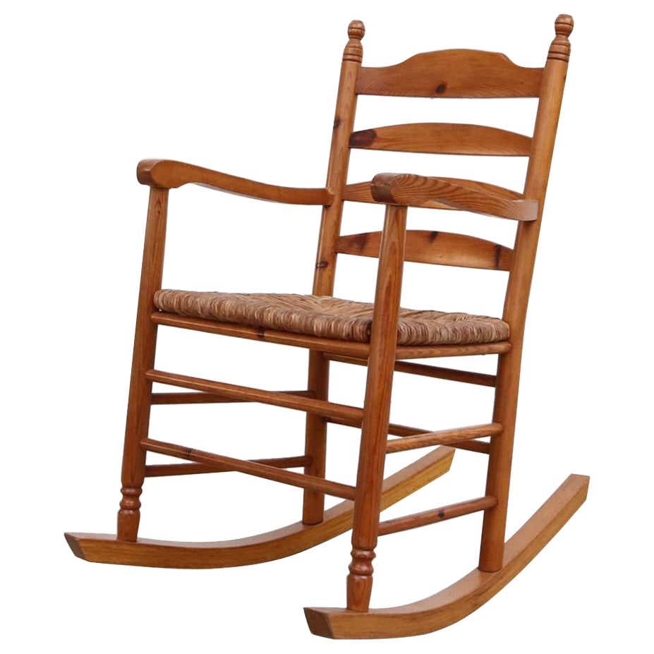 VIRGINIA HOUSE Mid 20th Century Maple Windsor Rocking Chair at 1stDibs ...