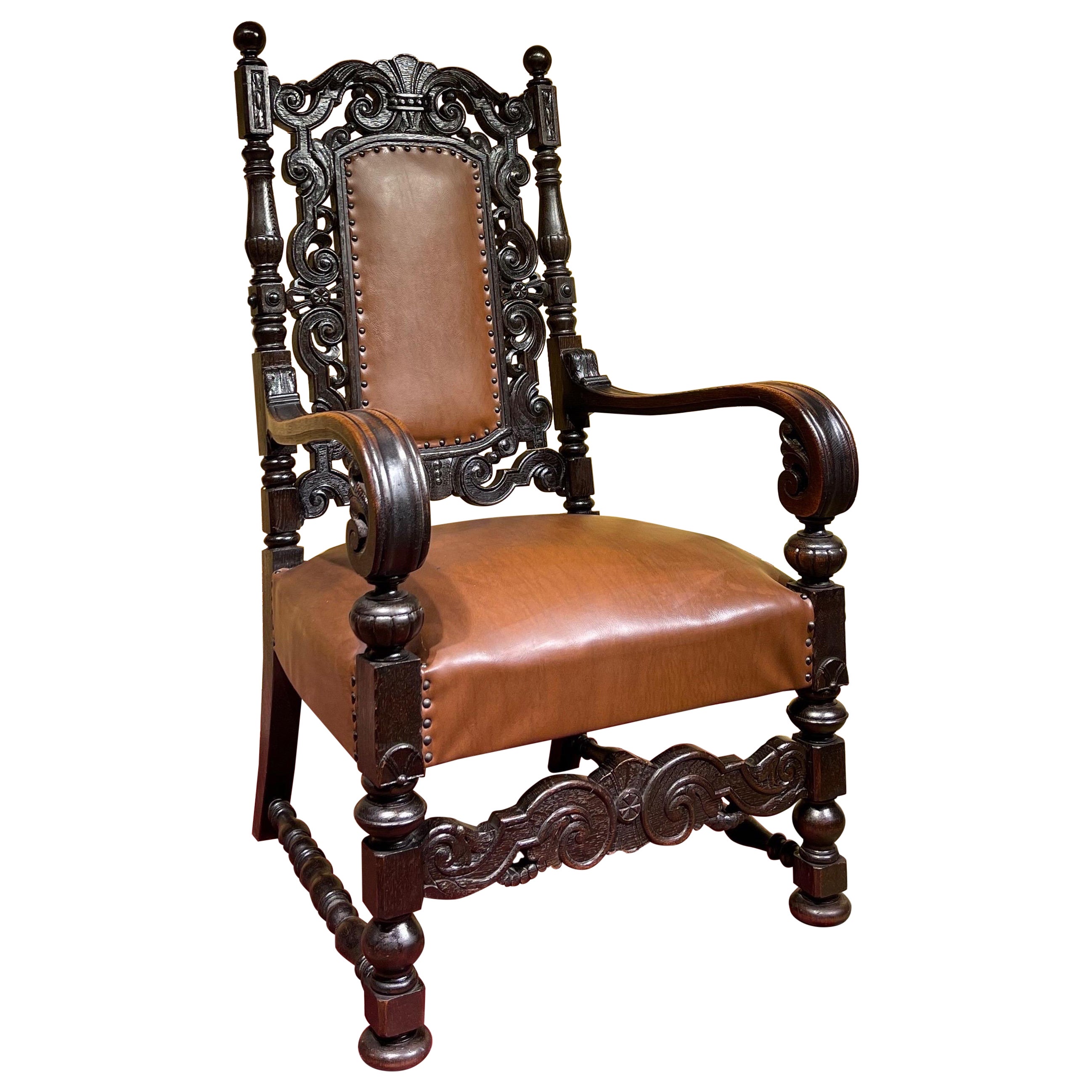 Chaise trône du 19ème siècle, Historicisme vers 1880, chêne en vente