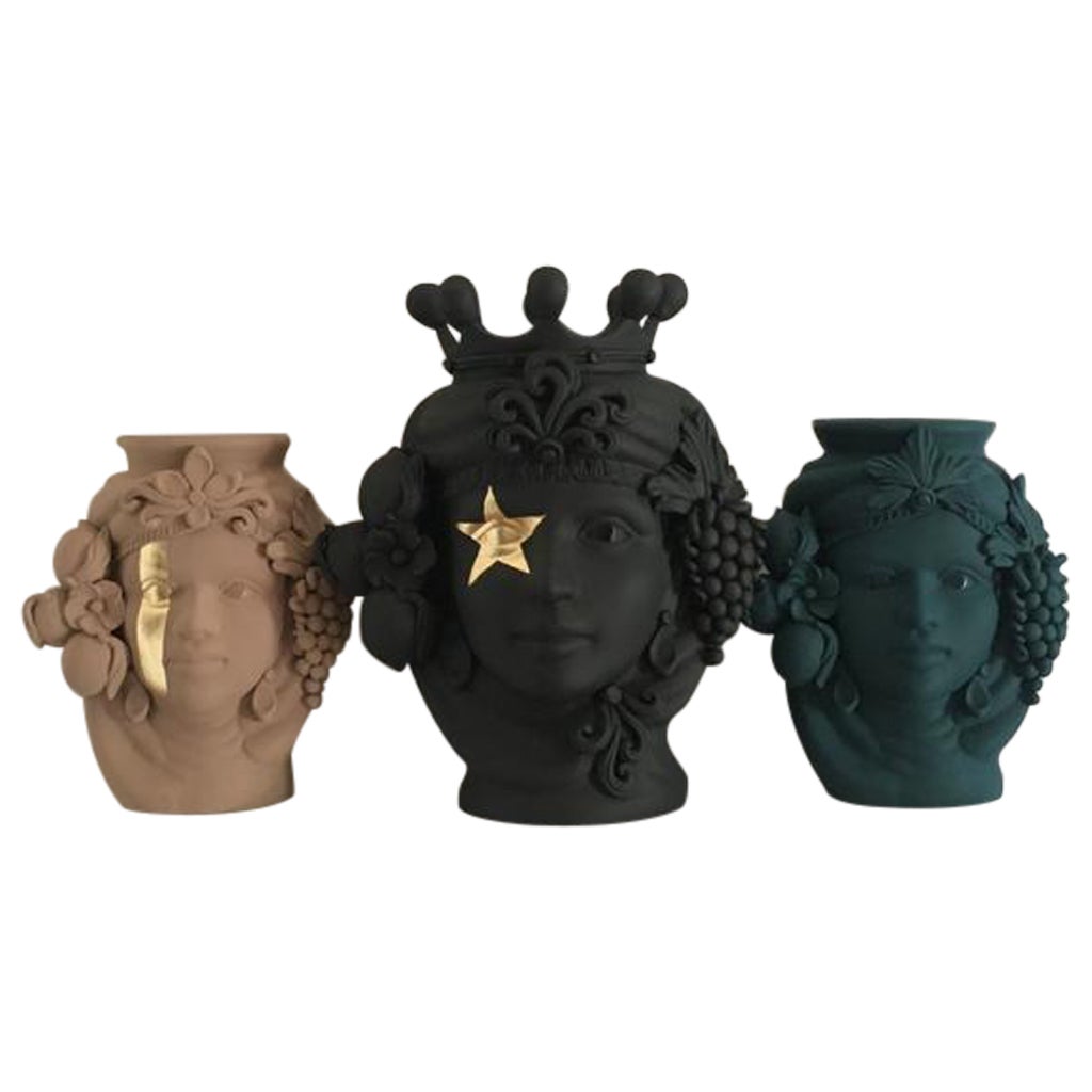 This collection is a work of art that make a statement in modern décor and in the modern cultural art world. It can be used as a vase containing flowers, or as a beautiful centerpiece or home décor object.

Its design is inspired by the