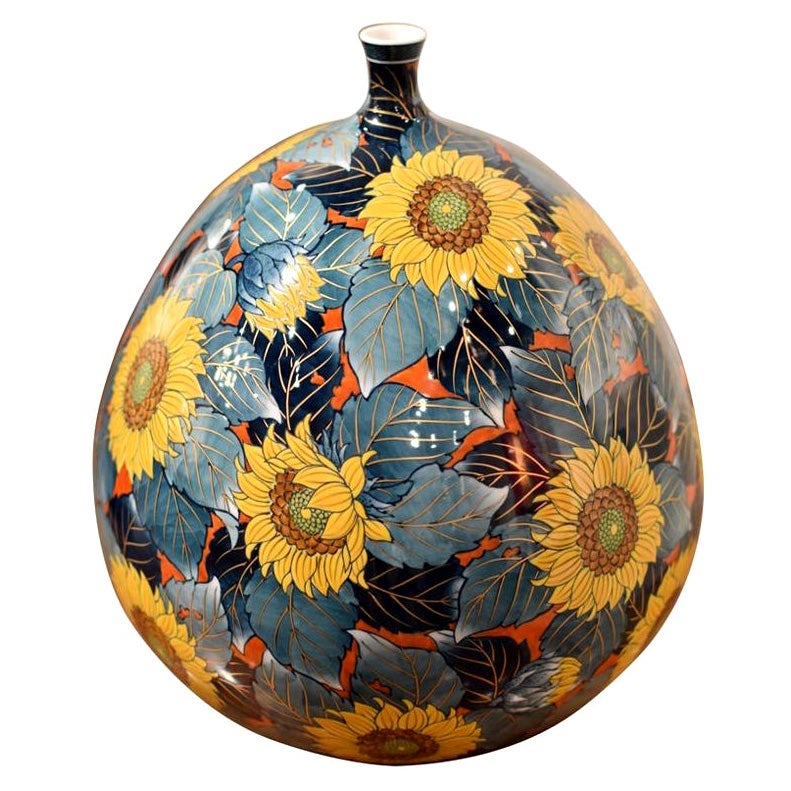 Vase japonais contemporain en porcelaine jaune, bleu et orange, réalisé par un maître artiste