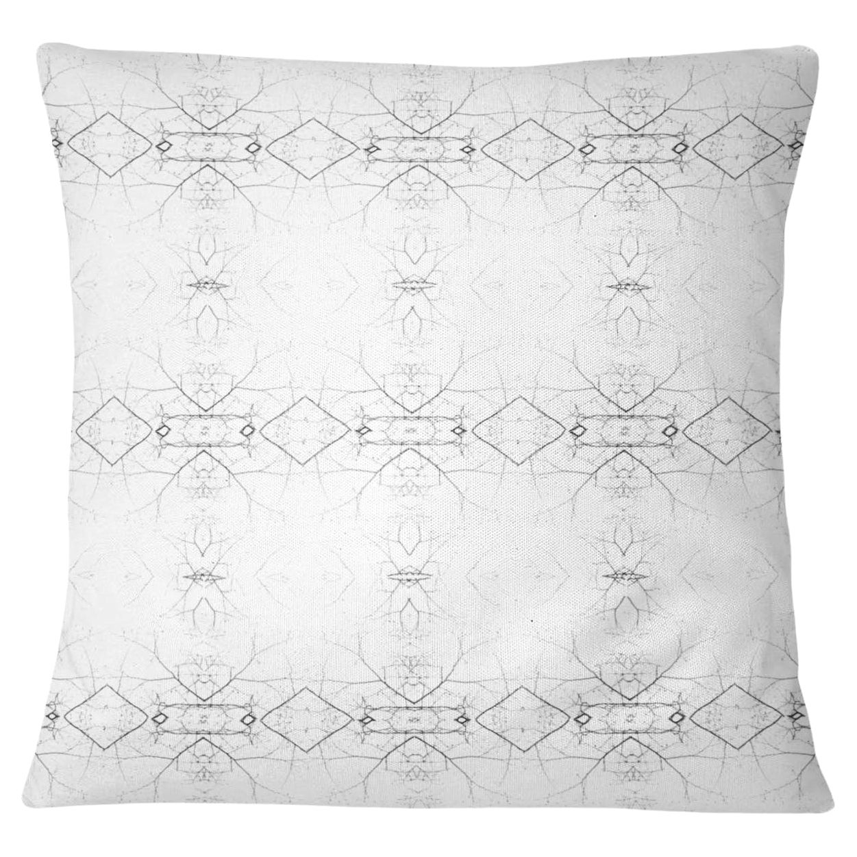 Flora Polyester Throw Pillows Set of 2 in Noir