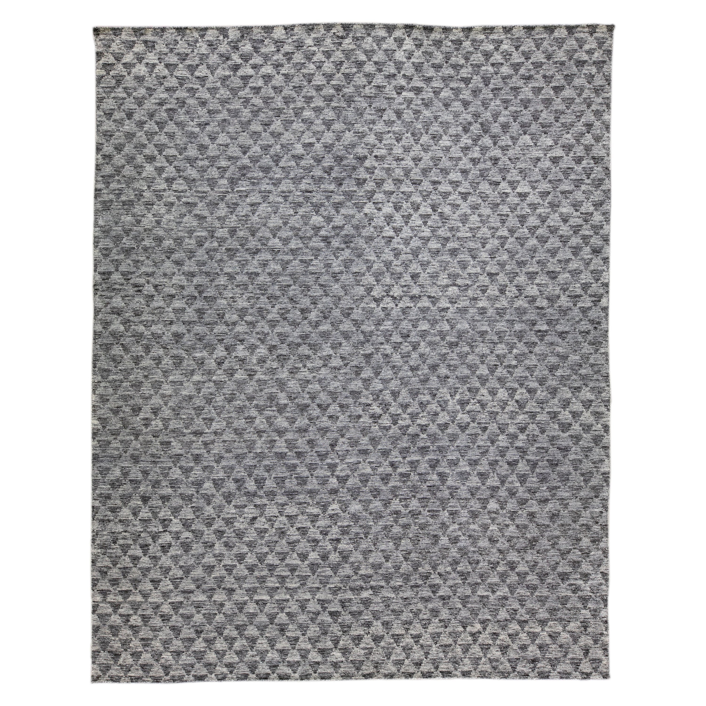 Modern Apadana's Safi Collection Handmade Allover Designed Gray Wool Rug