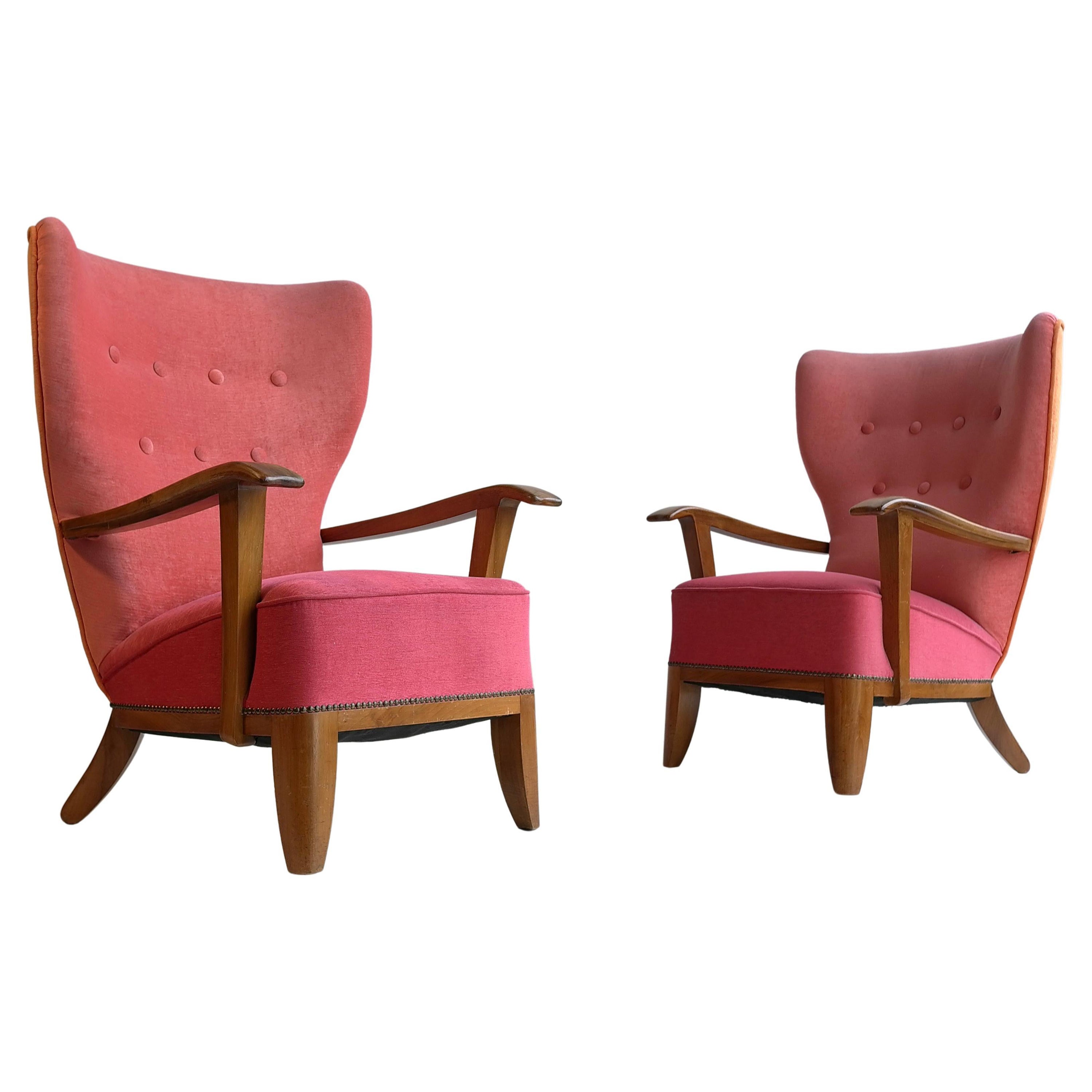 Paire de fauteuils Wingback de style mi-siècle moderne à trois tons, France, 1948