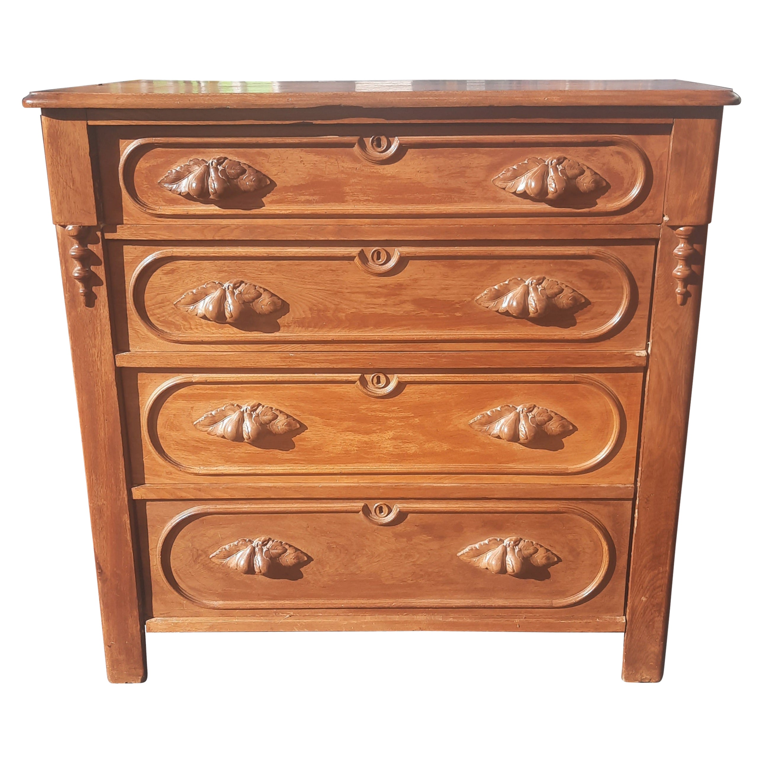 American Antique Edwardian Walnut Chest of Drawers, Circa 1920s