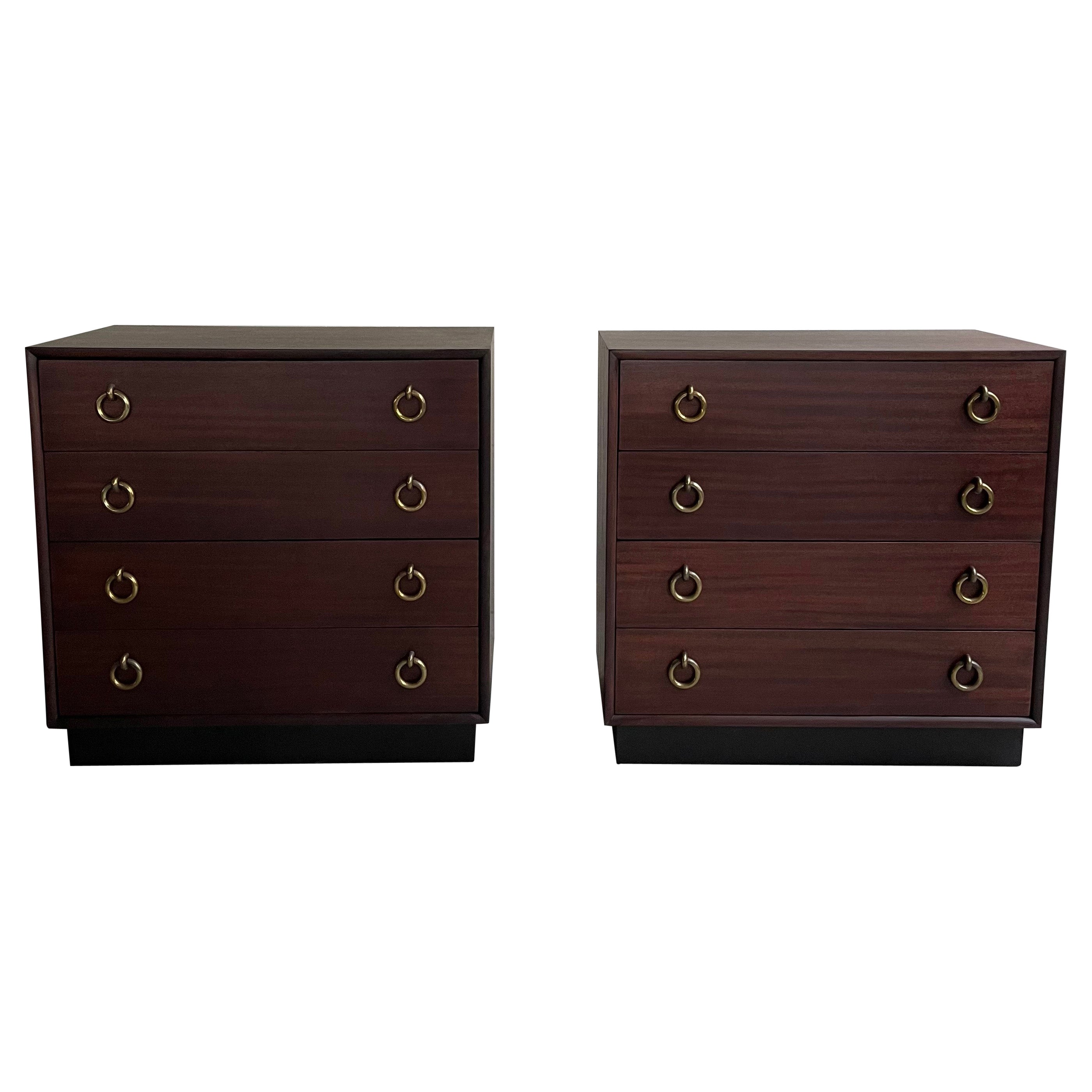 Paire de commodes en acajou de style Hollywood Regency